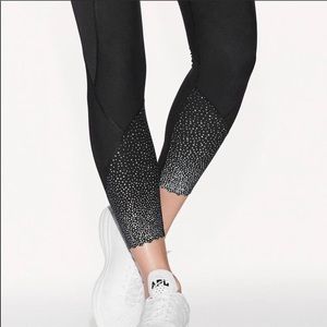 Lululemon Tight Stuff Reflective Size 6